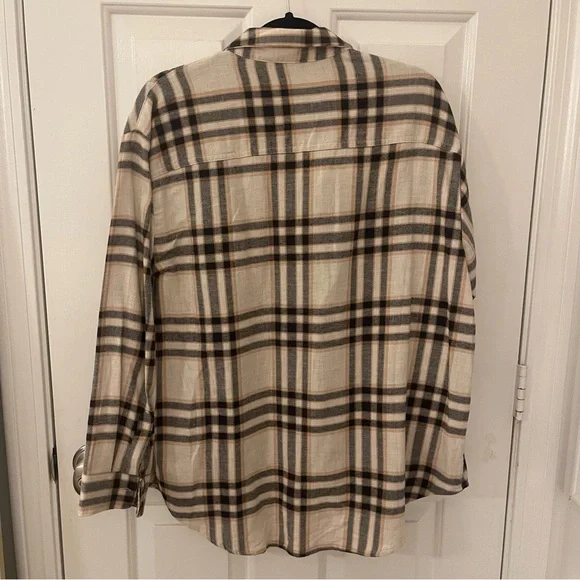 NWOT Old Navy “The Boyfriend” Plaid Button Down Shirt - Picture 3 of 15